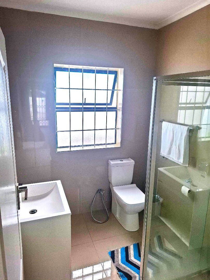 4 Bedroom Property for Sale in Welgelegen 3 Western Cape